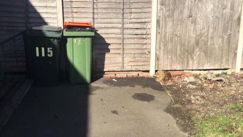 Efficient clearance team managing household items